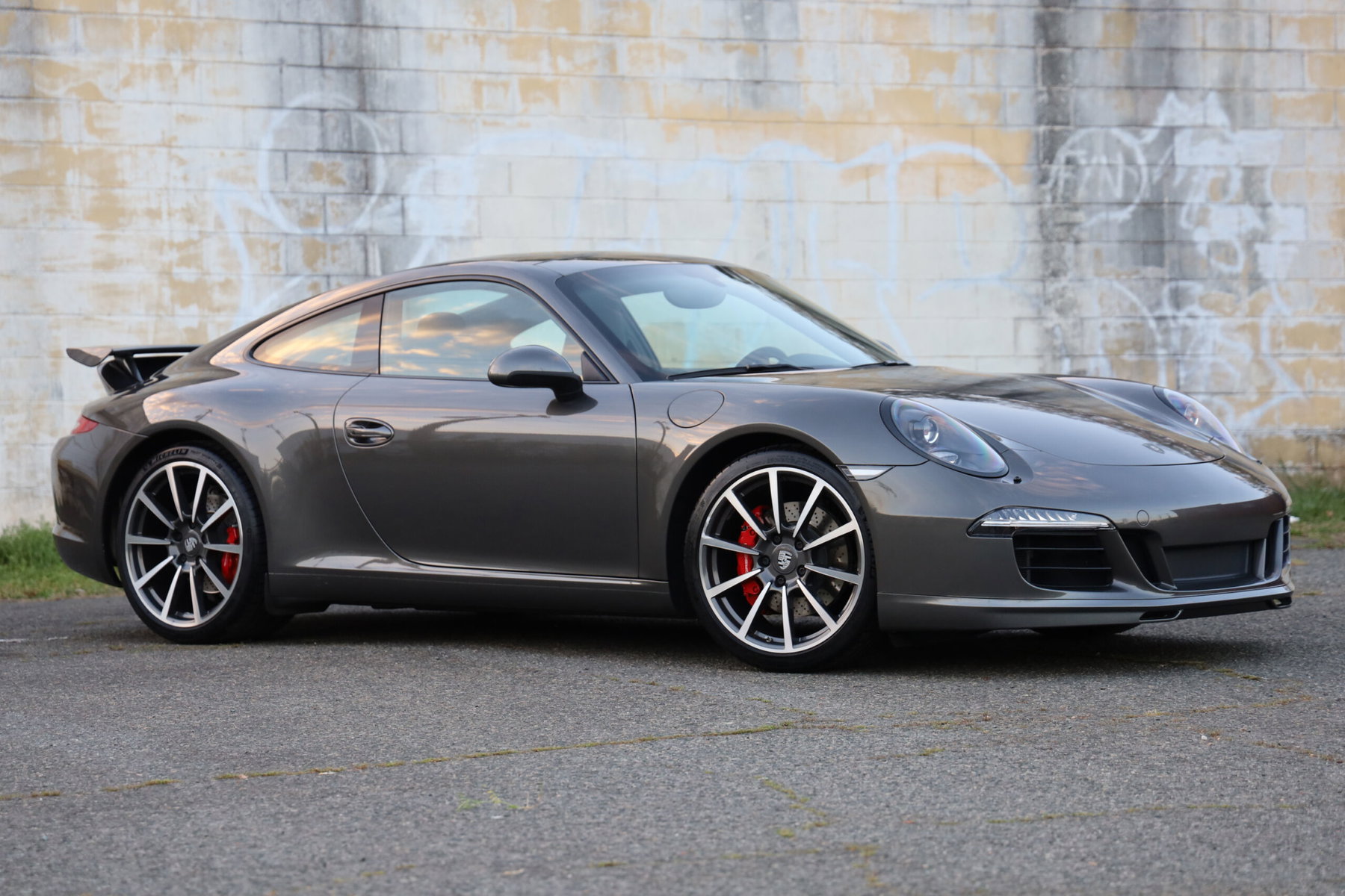 UNIS SWICY hellolive 4/18 サイン ソウォン ポラロイド Porsche 991 Carrera S 2014 - elferspot.com - Marketplace for