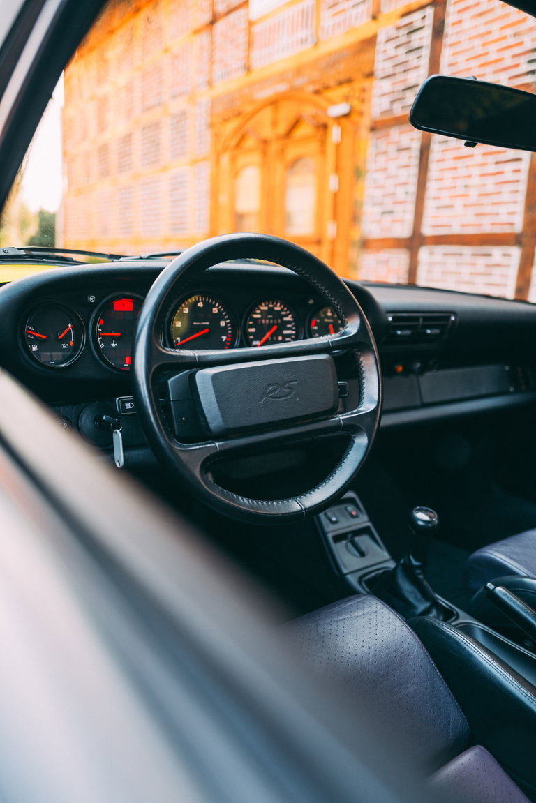 Porsche 964 Carrera RS