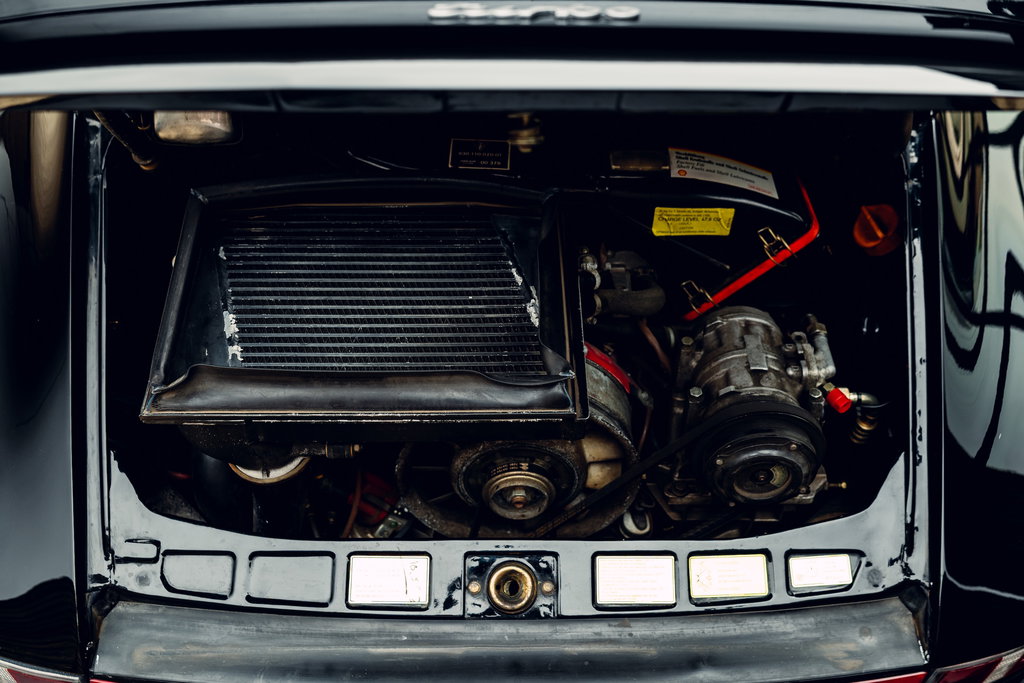 Porsche 911 Turbo 3.3 (US)