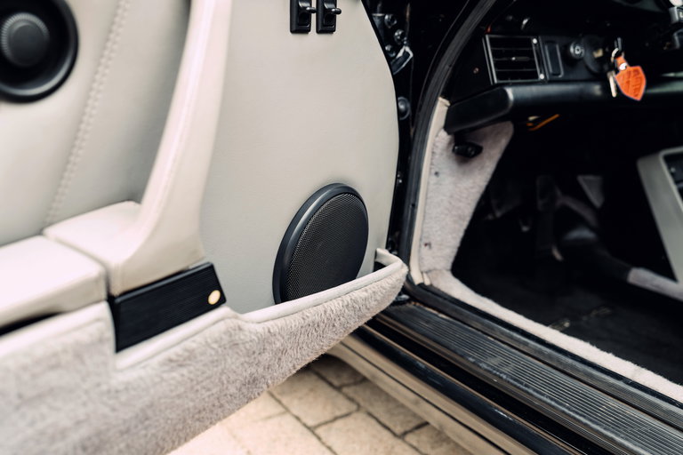 Porsche 911 Turbo 3.3 (US)