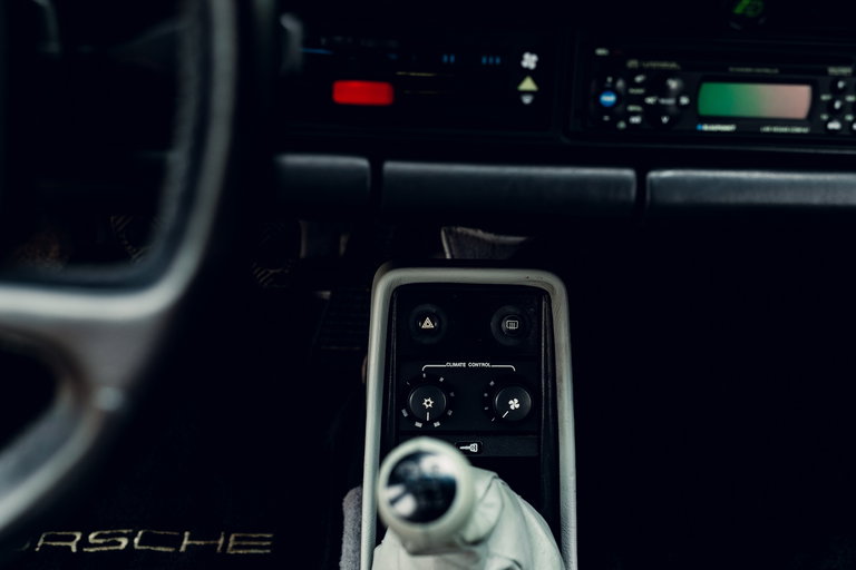 Porsche 911 Turbo 3.3 (US)