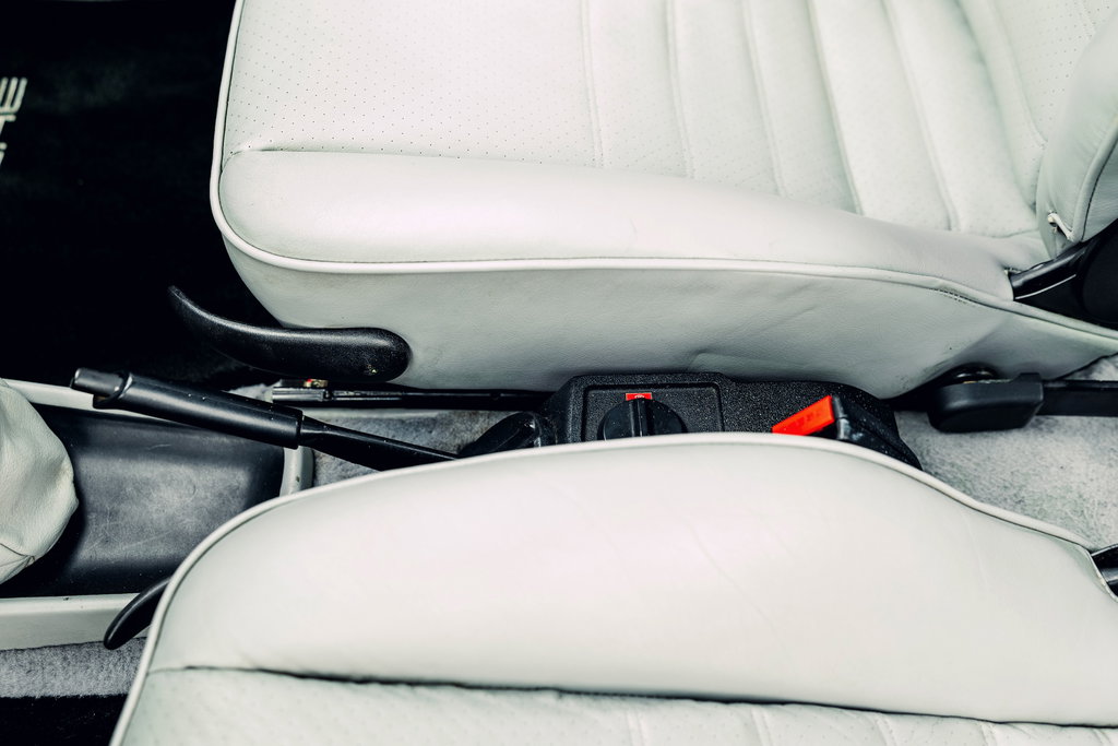 Porsche 911 Turbo 3.3 (US)