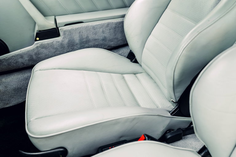 Porsche 911 Turbo 3.3 (US)