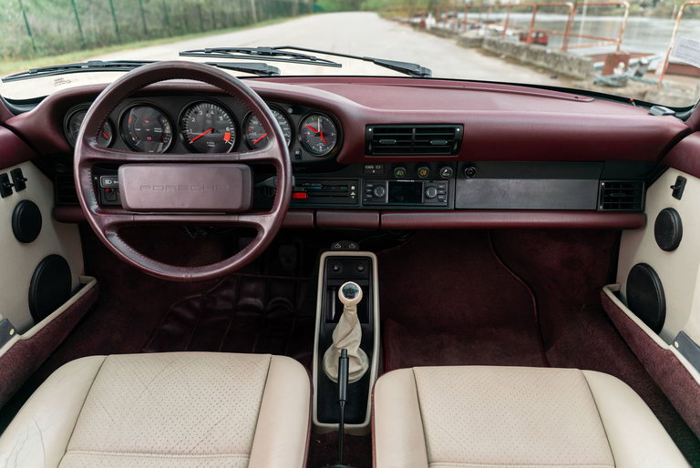 Porsche 911 Carrera 3.2