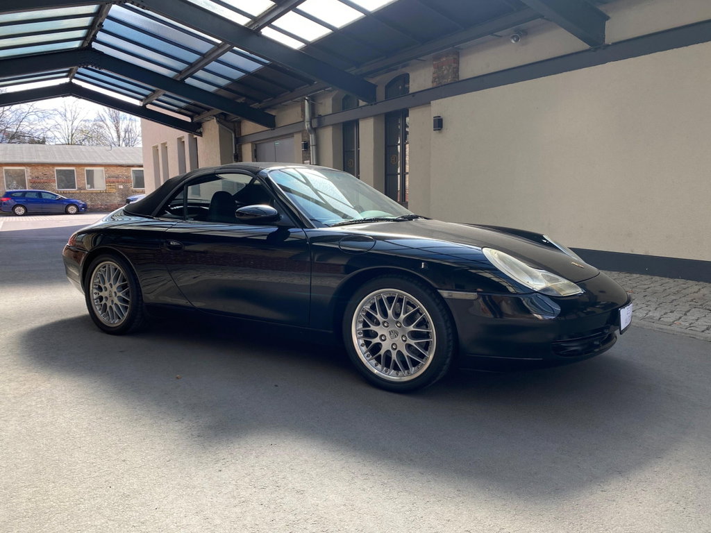 Porsche 996 Carrera