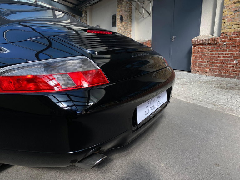 Porsche 996 Carrera