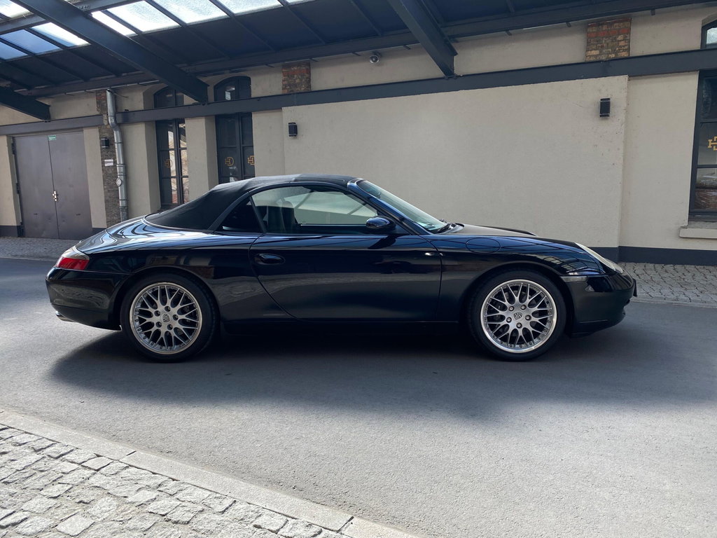 Porsche 996 Carrera