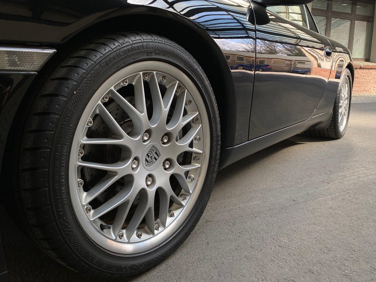 Porsche 996 Carrera