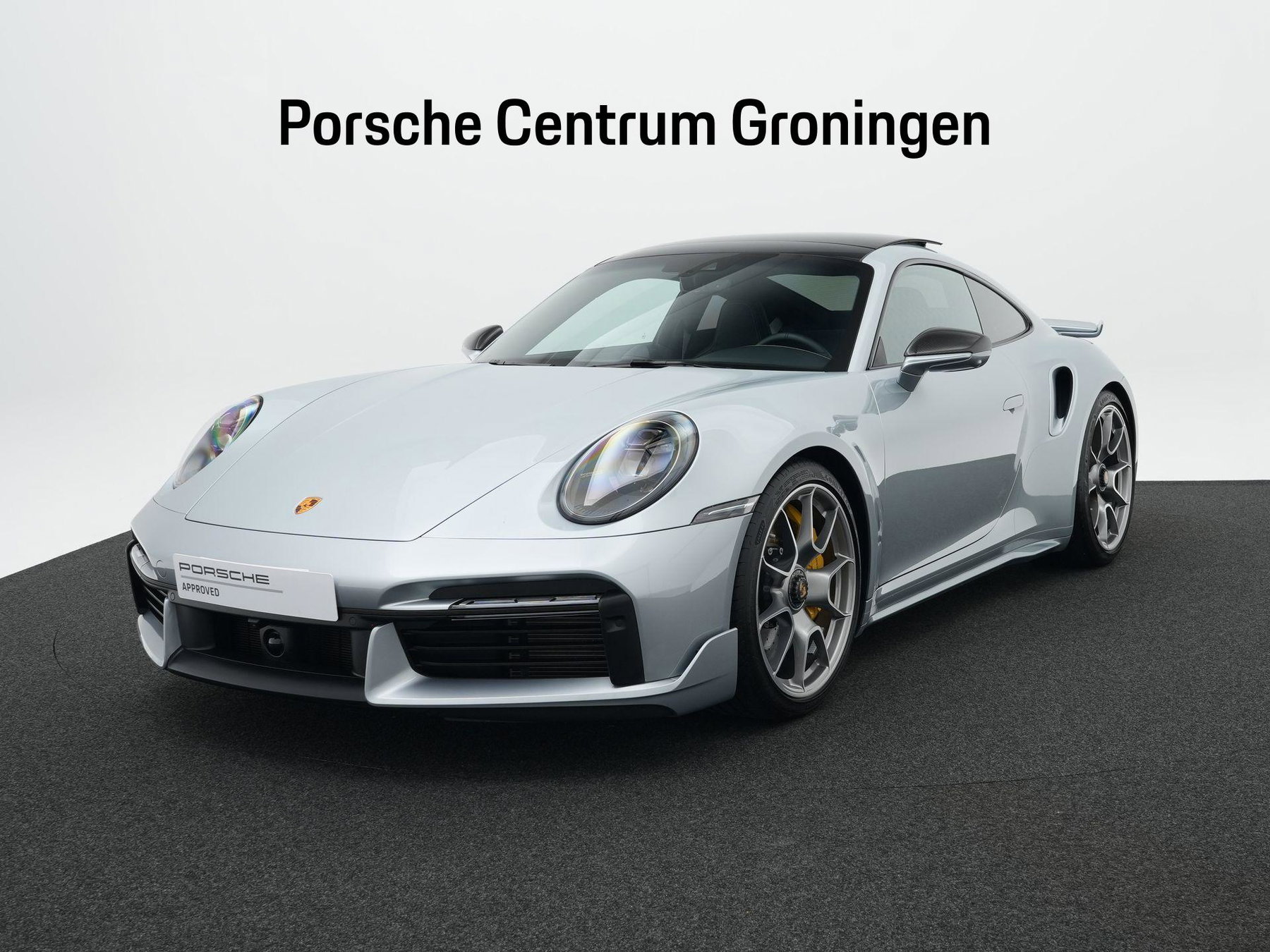 Porsche in Dolomite Silver Metallic Z96 - Color Overview