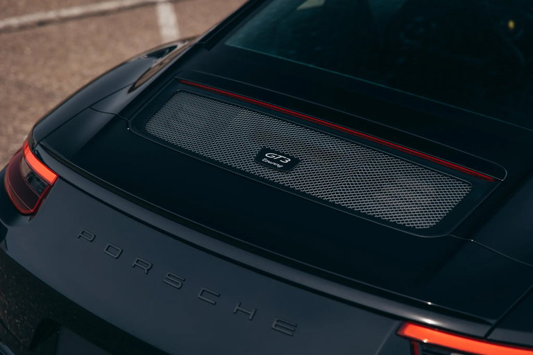 Porsche 991.2 GT3 Touring
