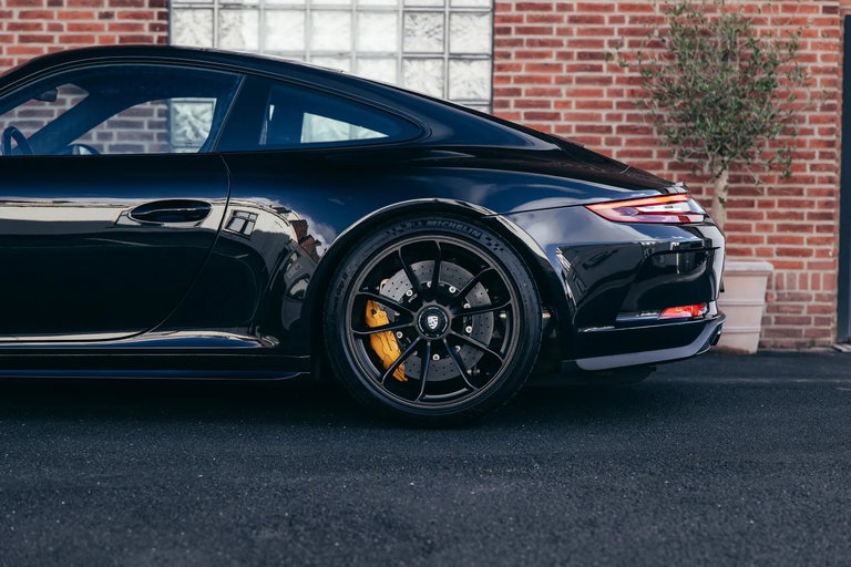 Porsche 991.2 GT3 Touring