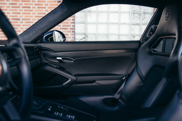 Porsche 991.2 GT3 Touring