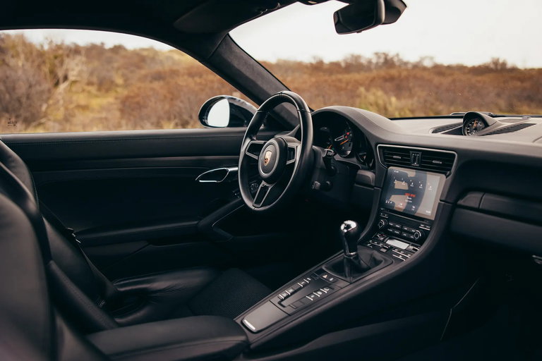 Porsche 991.2 GT3 Touring