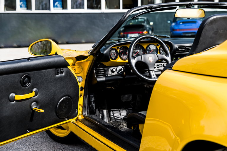 Porsche 964 Carrera 2 Speedster