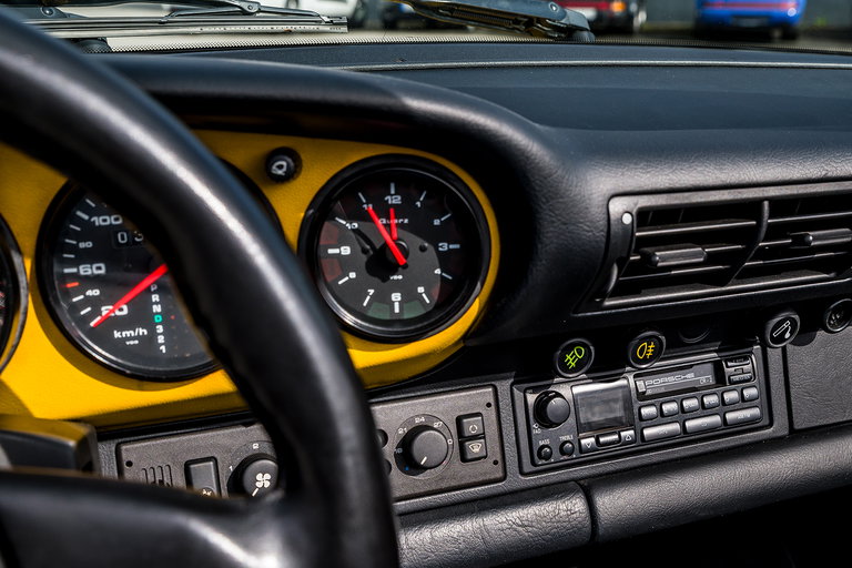 Porsche 964 Carrera 2 Speedster