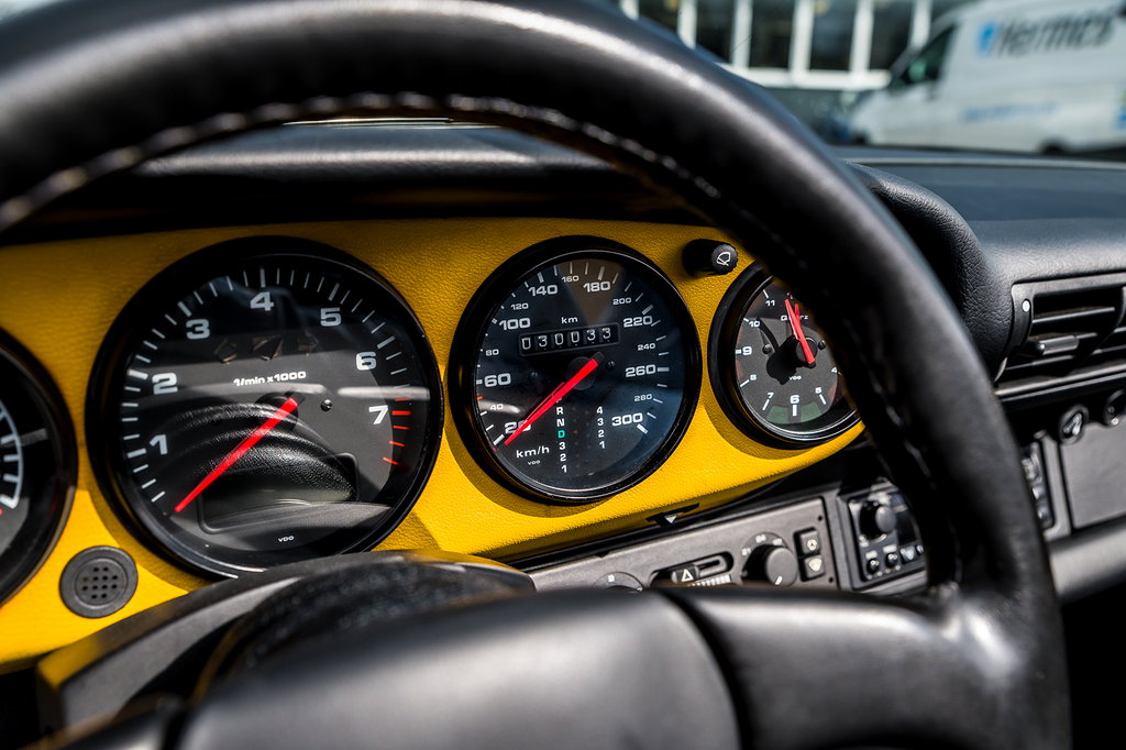 Porsche 964 Carrera 2 Speedster
