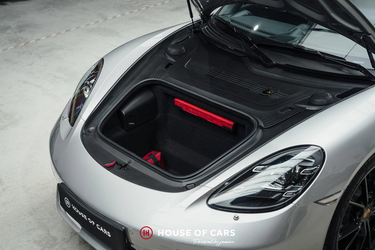 Porsche 718 Boxster