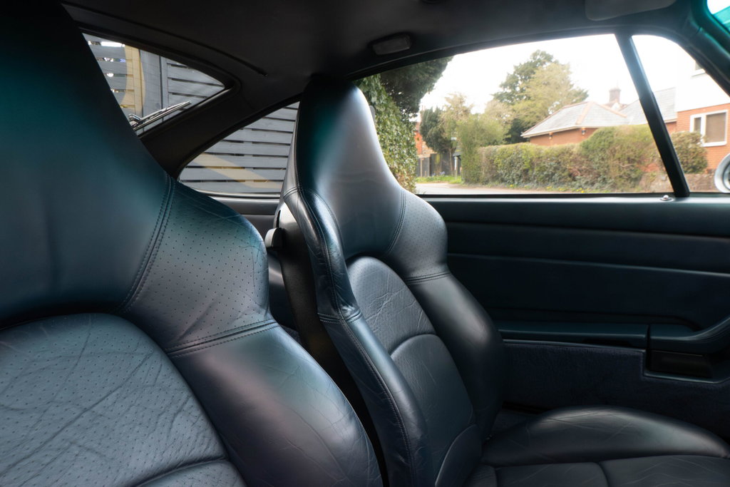 Porsche 993 Carrera 4S