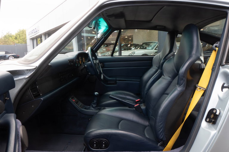 Porsche 993 Carrera 4S