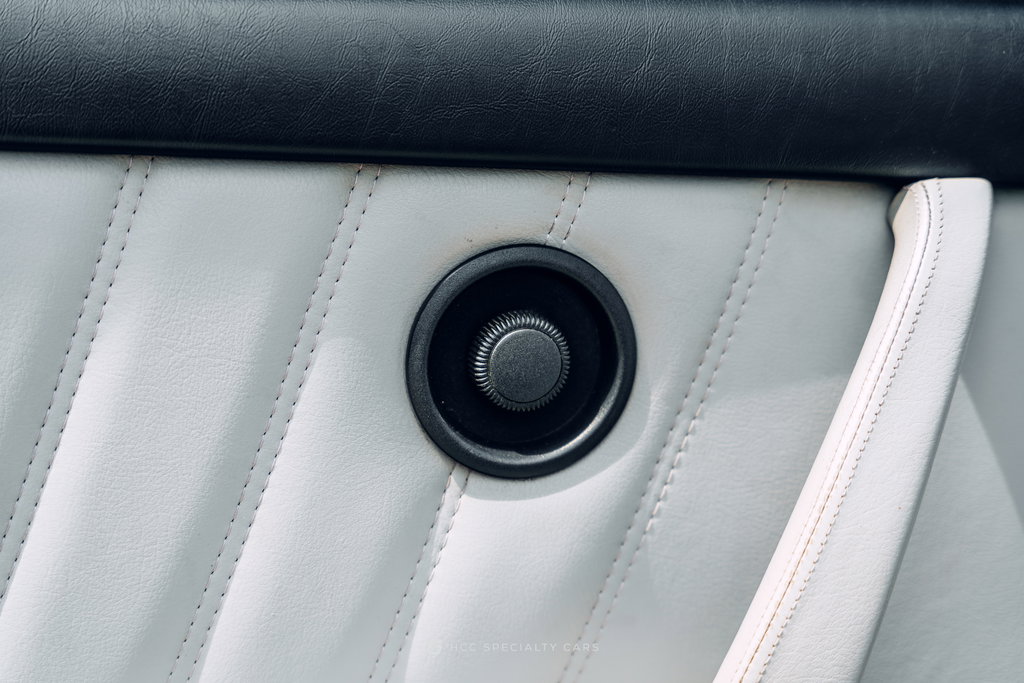 Porsche 911 Turbo 3.3 (US)