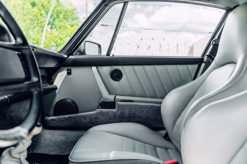 Porsche 911 Turbo 3.3 (US)