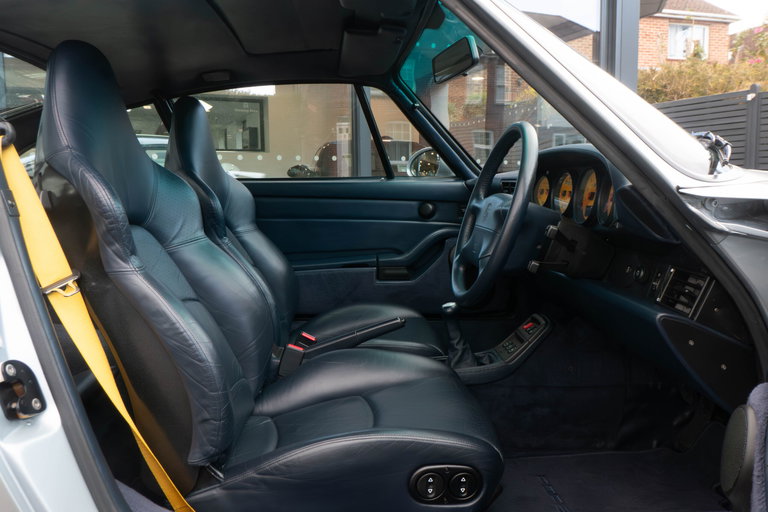 Porsche 993 Carrera 4S