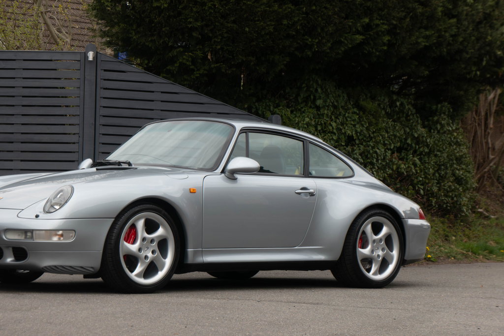 Porsche 993 Carrera 4S