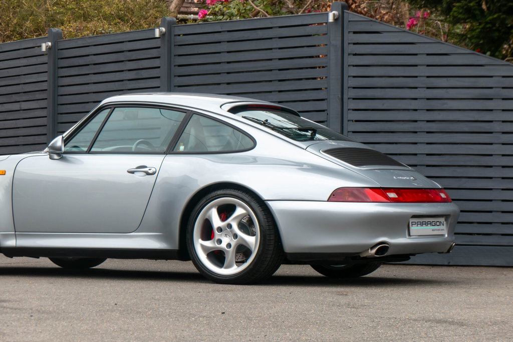Porsche 993 Carrera 4S