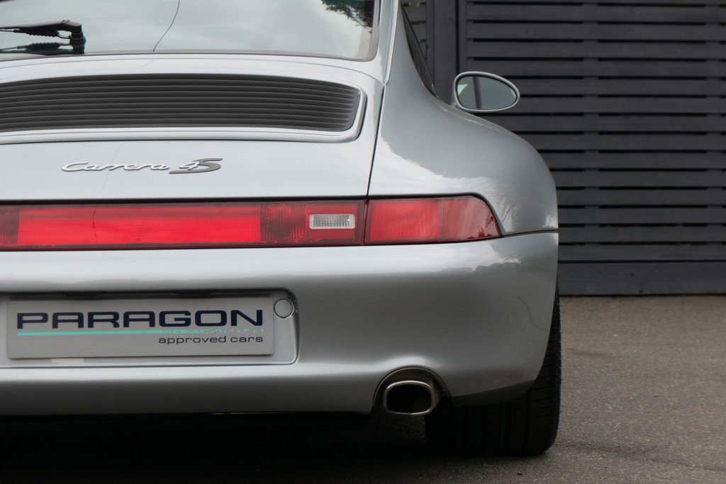 Porsche 993 Carrera 4S