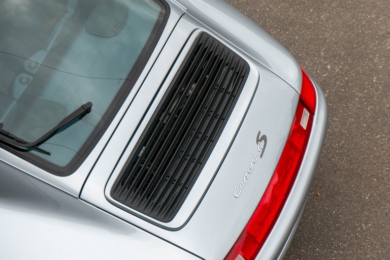 Porsche 993 Carrera 4S