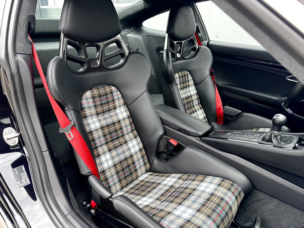Porsche 991.2 GT3 Touring