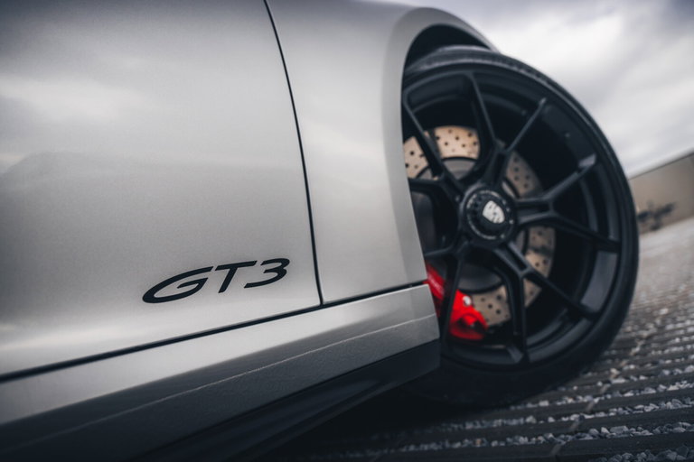 Porsche 992 GT3 Touring