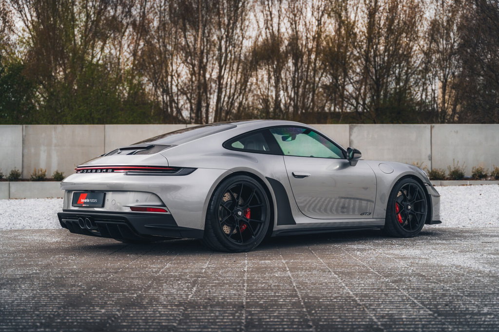Porsche 992 GT3 Touring