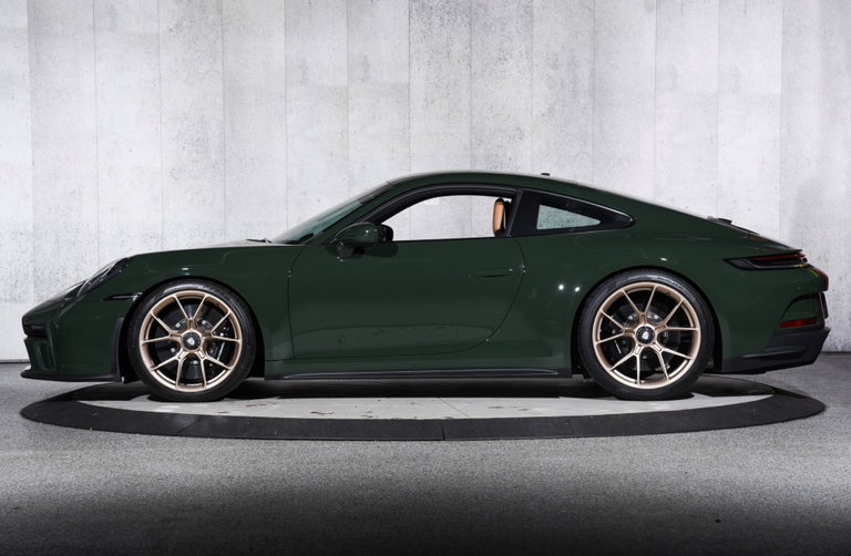 Porsche 992 GT3 Touring
