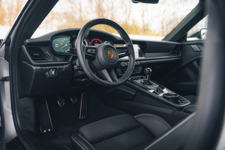 Porsche 992 GT3 Touring