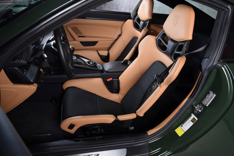 Porsche 992 GT3 Touring