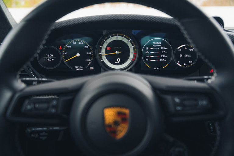 Porsche 992 GT3 Touring