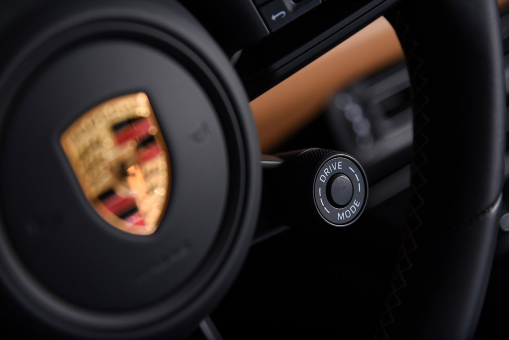Porsche 992 GT3 Touring