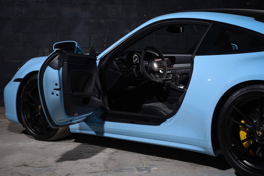 Porsche 992 Carrera GTS