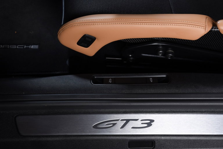Porsche 992 GT3 Touring