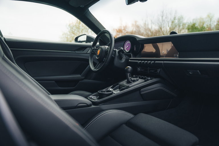 Porsche 992 GT3 Touring