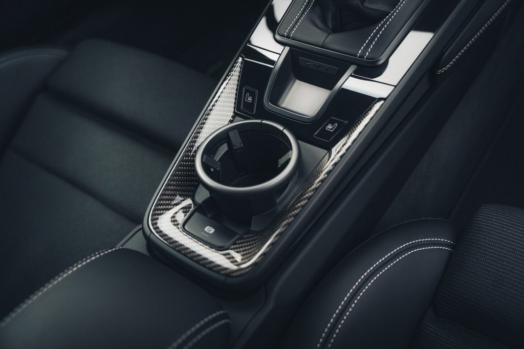 Porsche 992 GT3 Touring