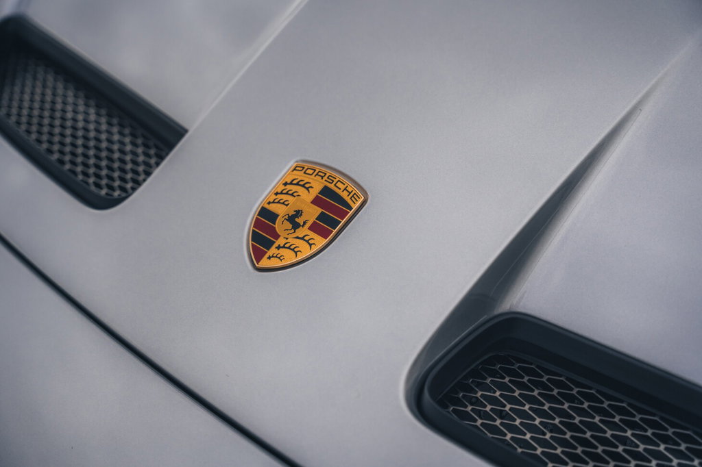 Porsche 992 GT3 Touring