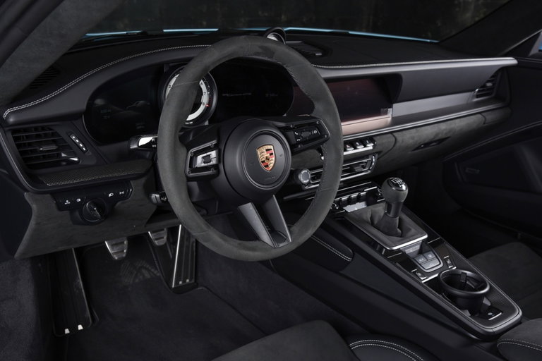 Porsche 992 Carrera GTS
