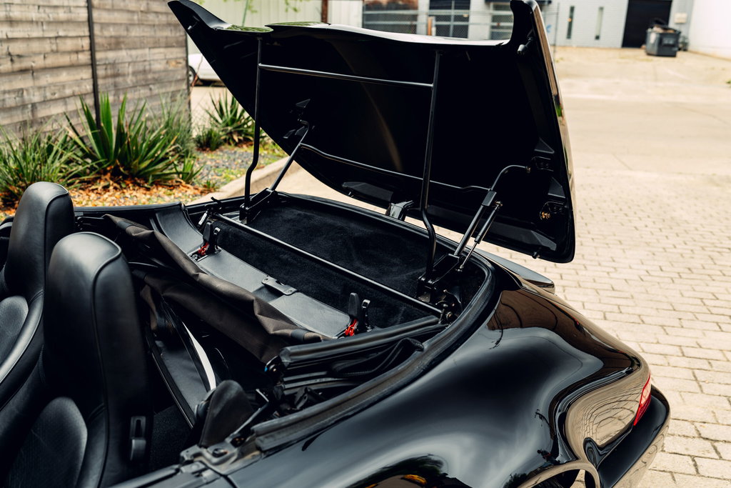 Porsche 964 Carrera 2 Speedster