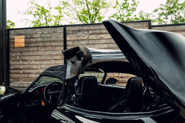 Porsche 964 Carrera 2 Speedster