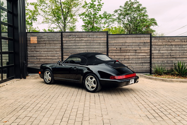 Porsche 964 Carrera 2 Speedster