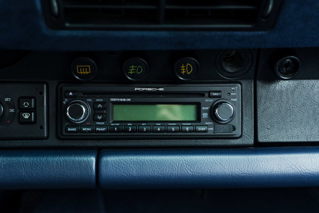 Porsche 964 Carrera 4