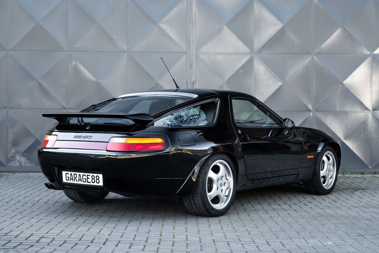 Porsche 928 GTS