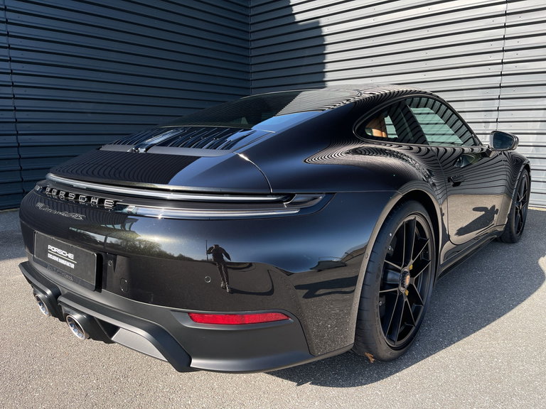 Porsche 992.2 Carrera 4 GTS